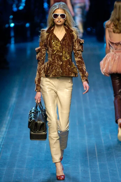 Look 35